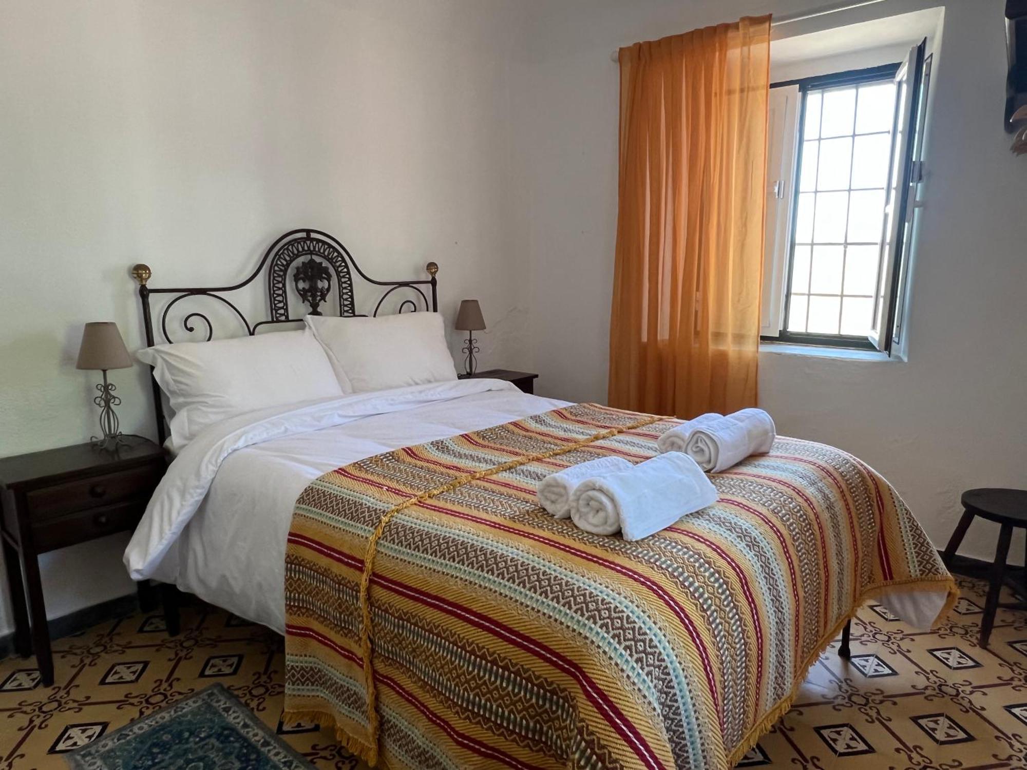 Qta Casa Seleiras - Guest House Evora Bagian luar foto